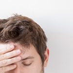 Почему возникает мигрень у мужчин